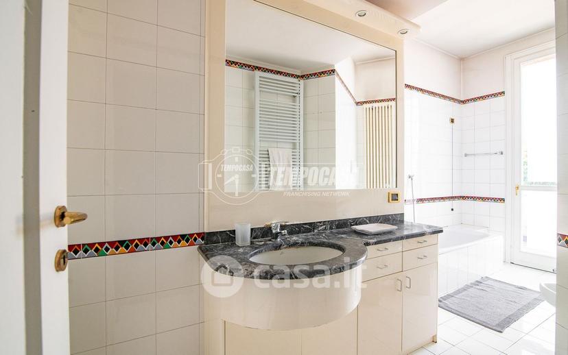 Appartamento in Via Carlo d'Adda — foto 4 di 26