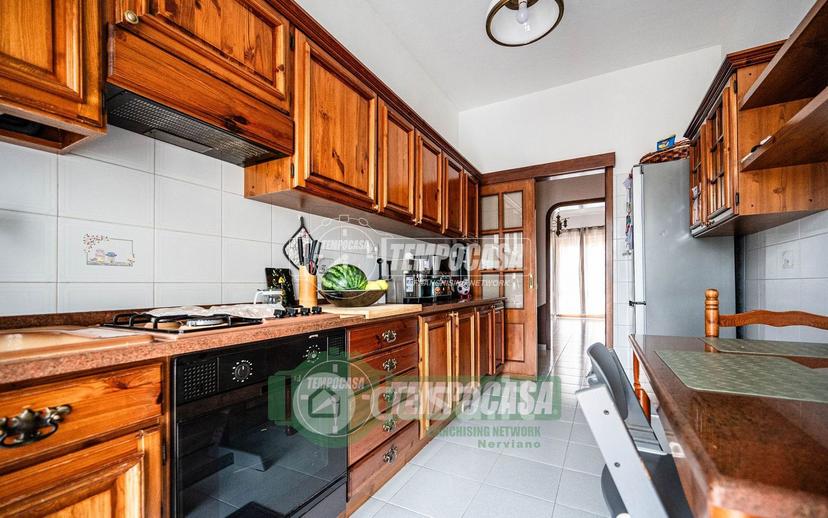 Trilocale in Via Ottaviano C. Augusto 7 — foto 6 di 25