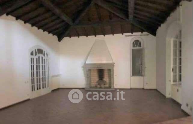 Villa in Via Enrico Millo — foto 27 di 33
