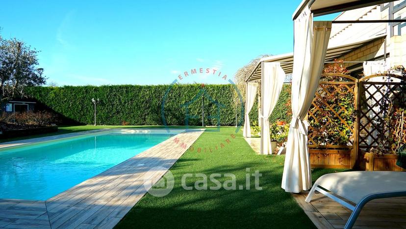 Villa in Via Roma — foto 32 di 58