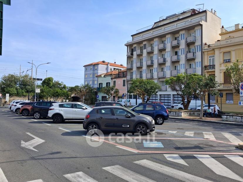Trilocale in Piazza della Libertà 6 — foto 17 di 35