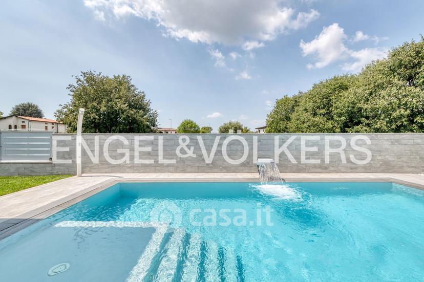 Villa in Via Alessandro Volta — foto 21 di 27