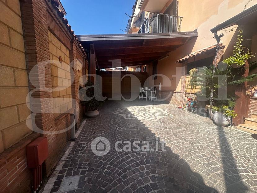 Villa in Via Benvenuto Cellini 9 — foto 8 di 30