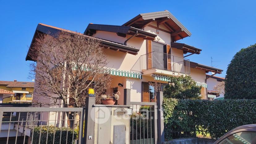 Villa in Via Giuseppe de Filippi 29 — foto 31 di 53