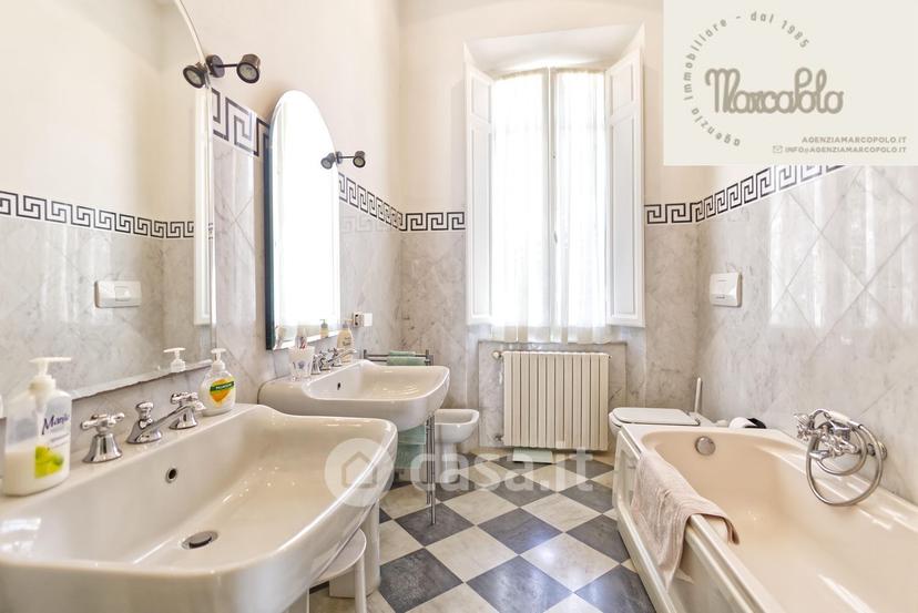 Villa in Via C. Cavour 1