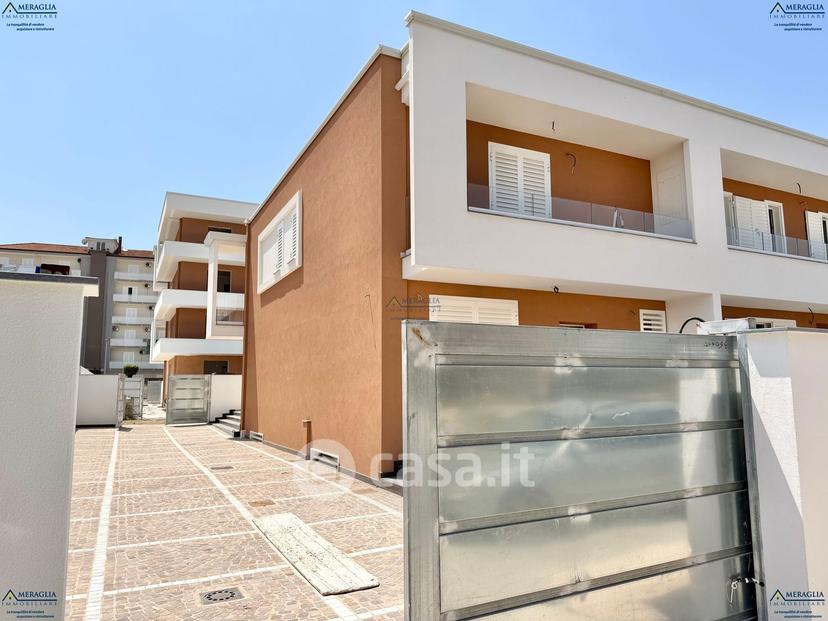 Villa in Via Francesco Saverio Nitti — foto 4 di 31