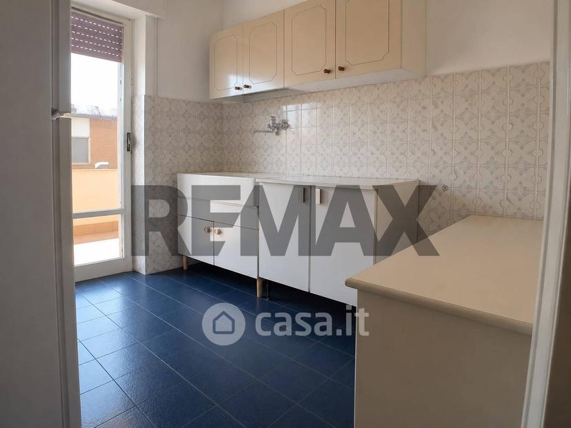Trilocale in Viale dei Navigatori 56 — foto 20 di 20