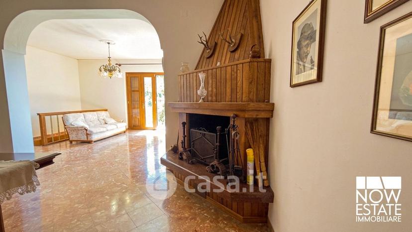 Villa in Passo della Scheggia — foto 5 di 49