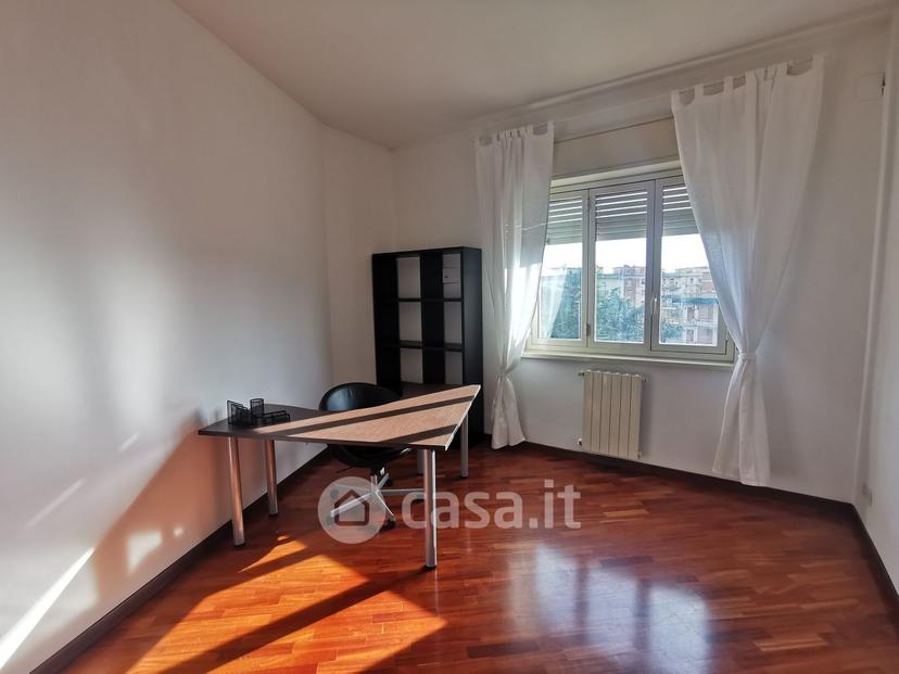 Trilocale in Via Rimini Roberto — foto 23 di 35