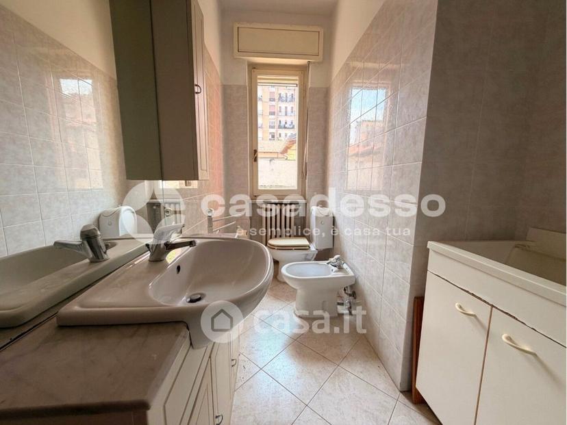 Quadrilocale in Via Gennaro 5 — foto 18 di 22