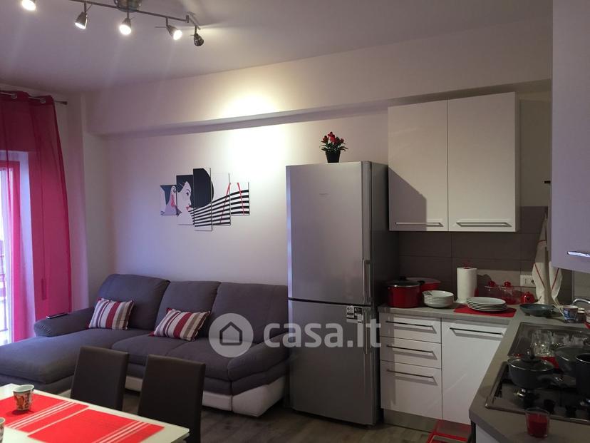 Stanza in Via Eroi del Lavoro 33