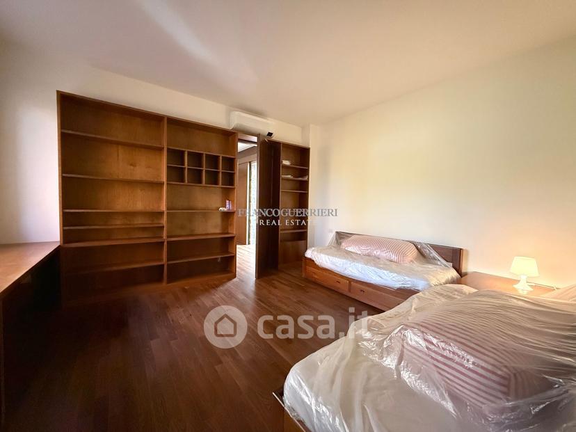 Villa in Via Alcide de Gasperi — foto 7 di 38