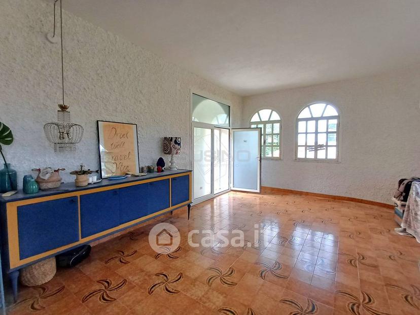 Villa in Via Clio — foto 4 di 39