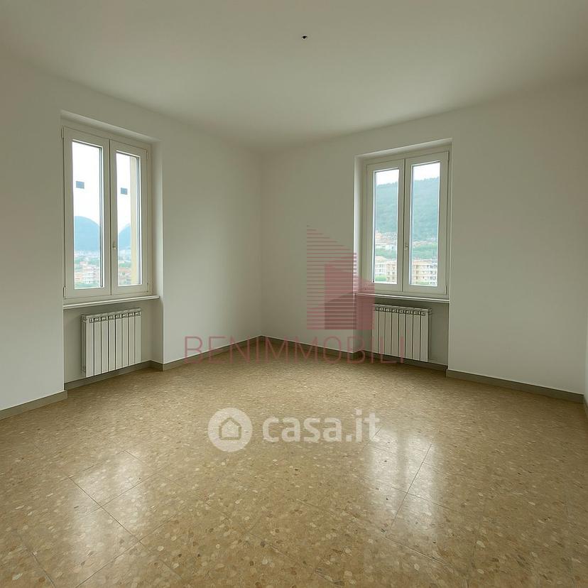 Trilocale in Via Silvio Bonomelli 13 — foto 5 di 17
