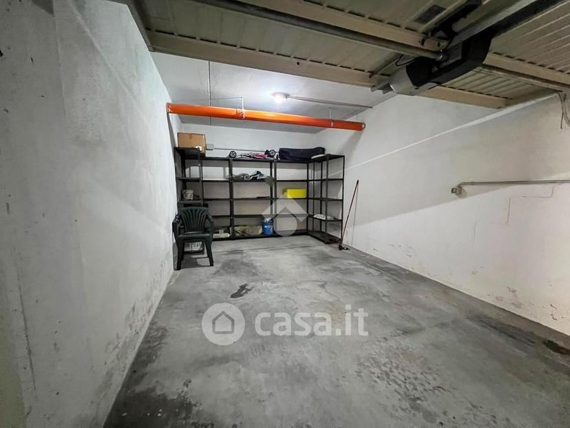 Trilocale in Via Volturno 102 — foto 23 di 30