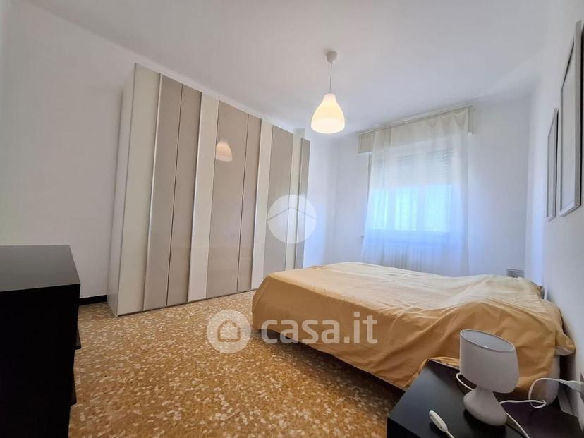 Bilocale in Via San Francesco d'Assisi 1111 — foto 24 di 34