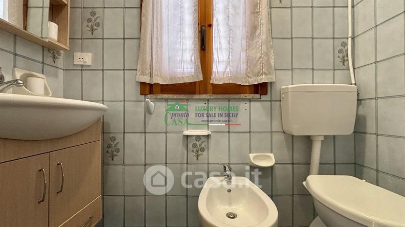 Trilocale in Via Genova — foto 16 di 25