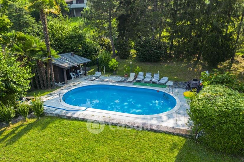 Villa in Via Francesco Petrarca — foto 17 di 22