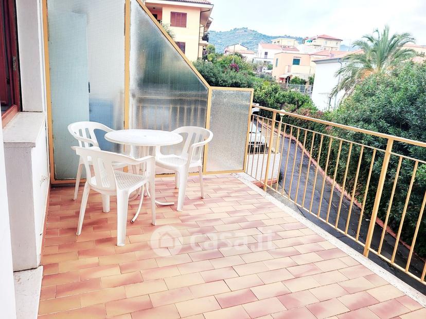 Monolocale in Via Diano San Pietro — foto 17 di 32