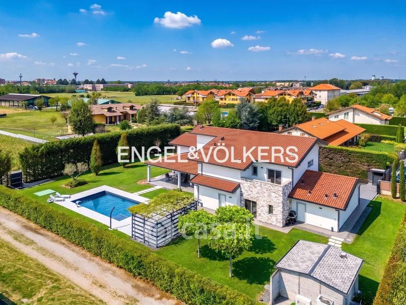 Villa in Via del Borgo 2 — foto 29 di 33