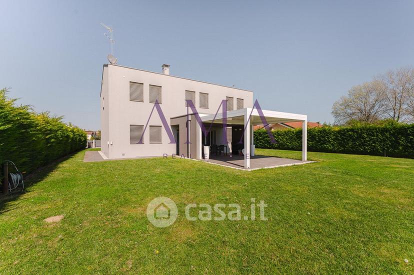 Villa in Via Gemona — foto 23 di 42