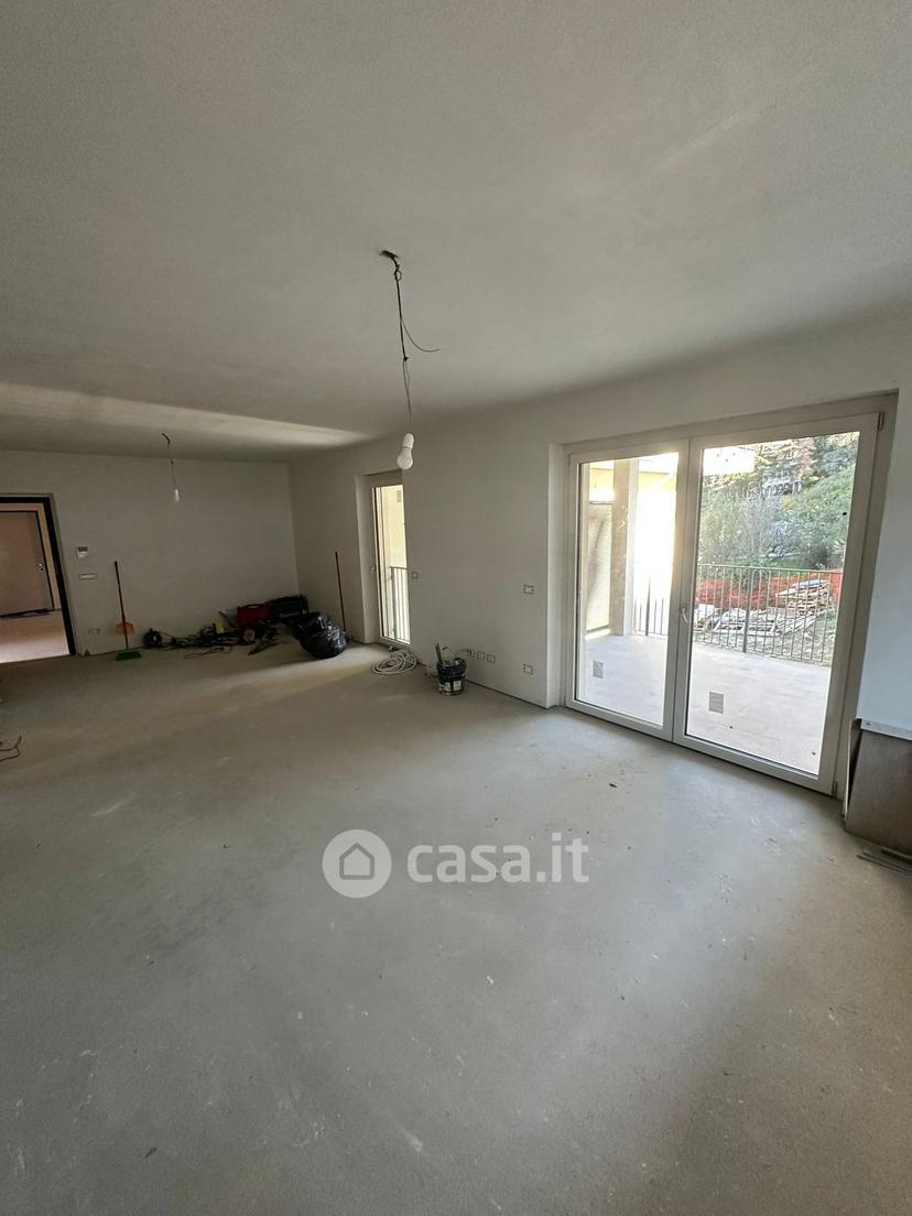 Quadrilocale in Via dei Castagni 8 — foto 10 di 23
