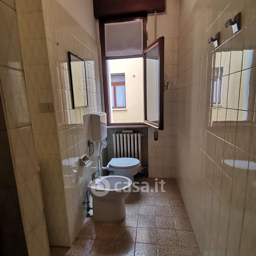 Stanza in Via Ludovico Ariosto 9 — foto 10 di 12