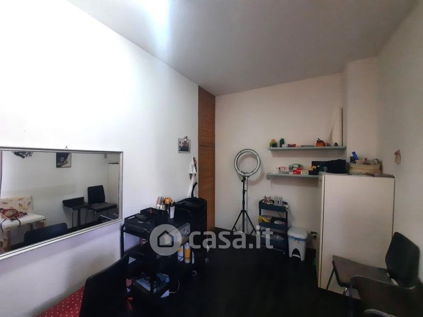 Trilocale in Via Pietro Nenni 3 — foto 3 di 29