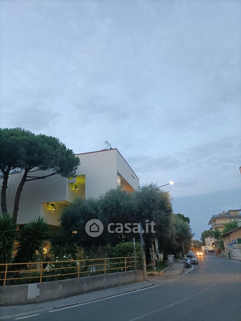 Trilocale in Via Giuseppe Verdi — foto 30 di 37