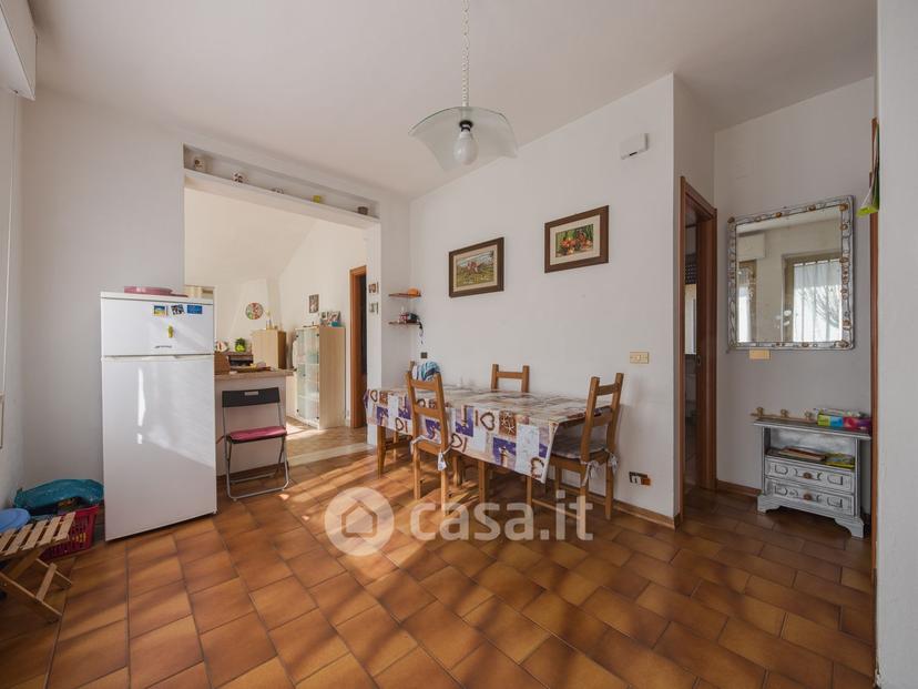 Trilocale in Via Cristoforo Colombo — foto 8 di 17