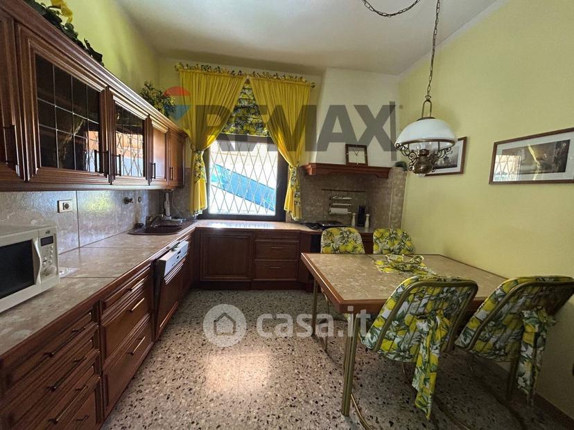 Villa in Via Lavesino — foto 16 di 45