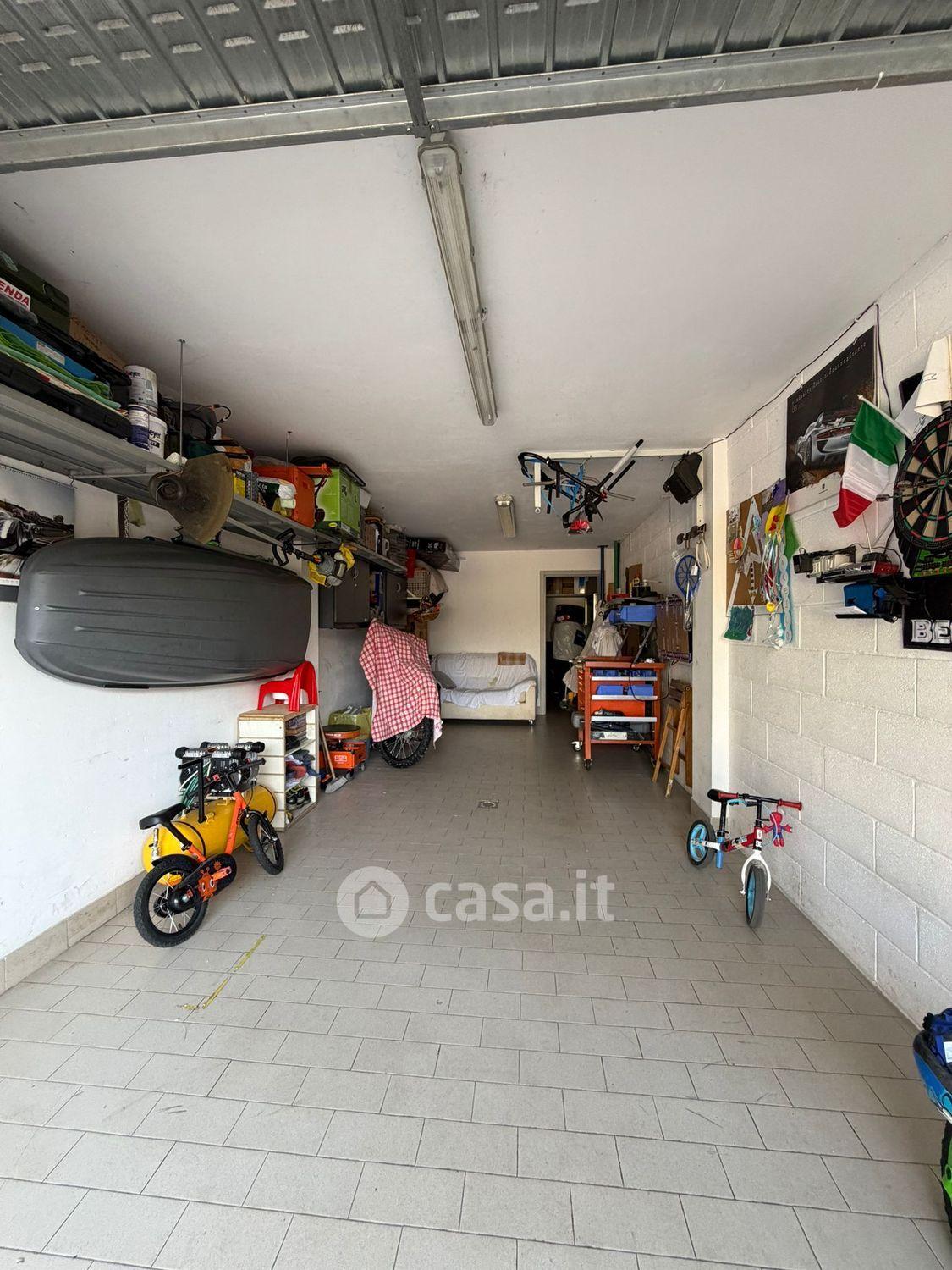 Quadrilocale in Via Maria Lunga 12