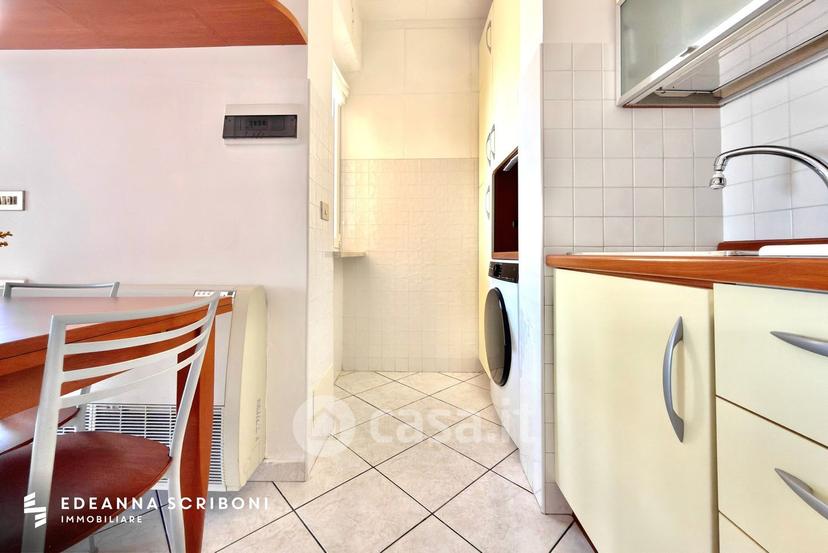 Trilocale in Via Aurelia 111 — foto 28 di 38
