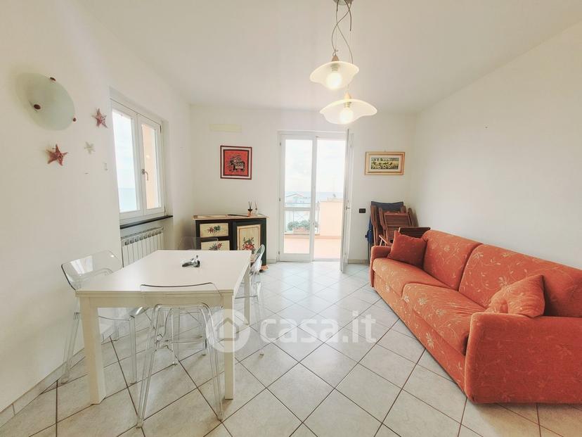 Bilocale in Via Divina Provvidenza — foto 2 di 44