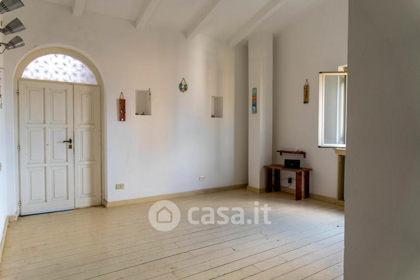 Trilocale in Via Rosmini — foto 8 di 24