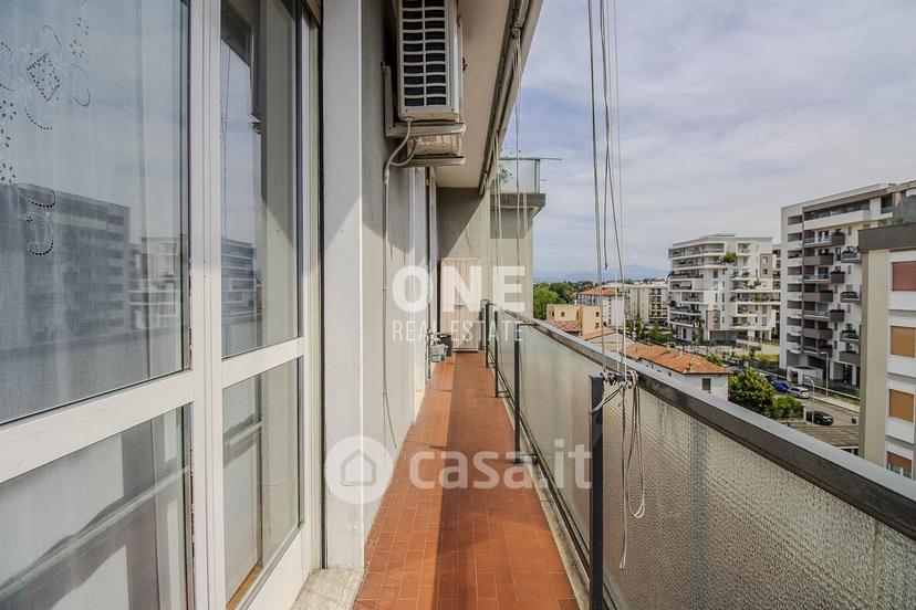 Trilocale in Via Grazia Deledda 23 — foto 28 di 41