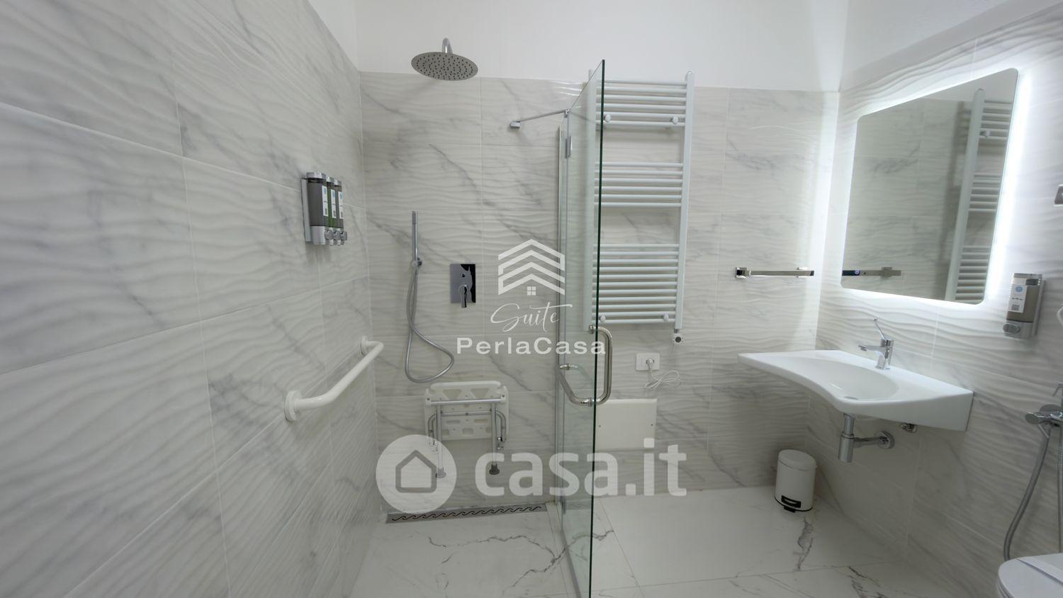 Monolocale in Via Eleonora Duse 11