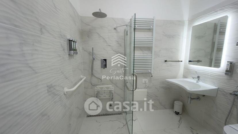 Monolocale in Via Eleonora Duse 11