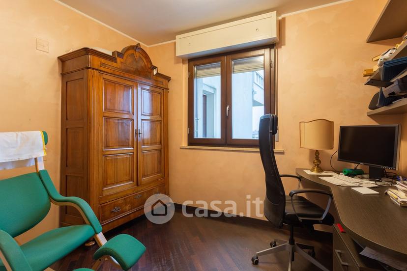 Trilocale in Via Nino Bixio — foto 4 di 29