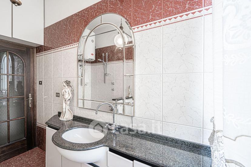 Trilocale in Via Domenico Zampieri 19 — foto 29 di 33