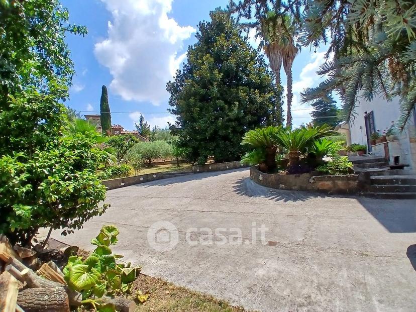 Villa in Via Madonna degli Angeli — foto 14 di 69