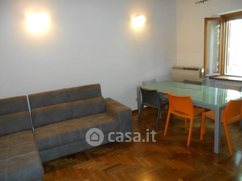 Trilocale in Via Ettore Sacchi — foto 9 di 20