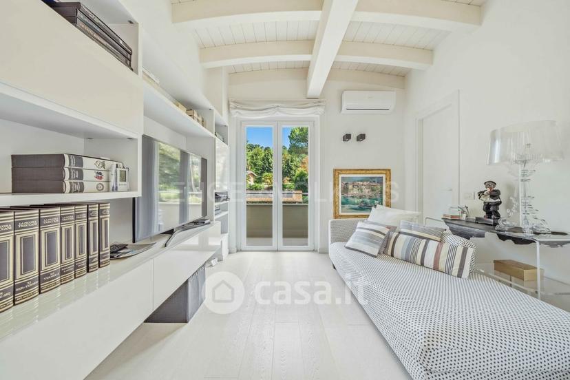 Villa in Via delle Carbonaie 14 — foto 4 di 38