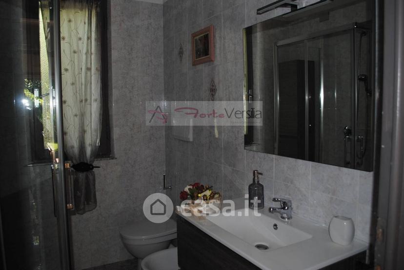 Villa in Via dei Cipressi 38 — foto 22 di 34