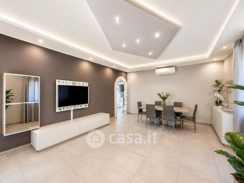 Quadrilocale in Via Girolamo Cardano 1 — foto 3 di 39
