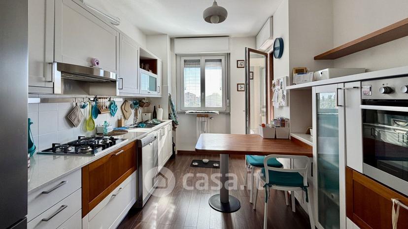 Trilocale in Via Sandro Pertini 4 — foto 12 di 20