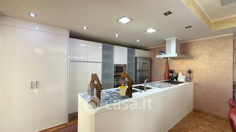Villa in Via Leonardo da Vinci 19 — foto 19 di 49
