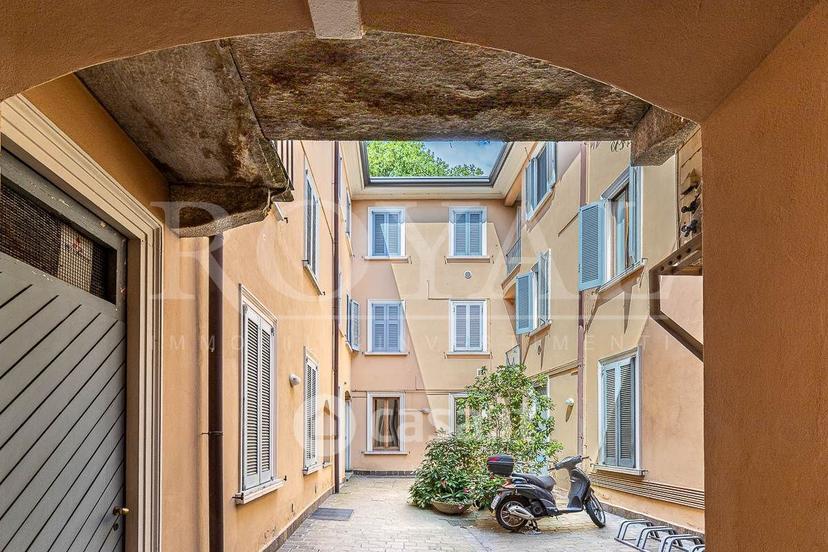 Trilocale in Via Carlo Alberto 15 — foto 16 di 34