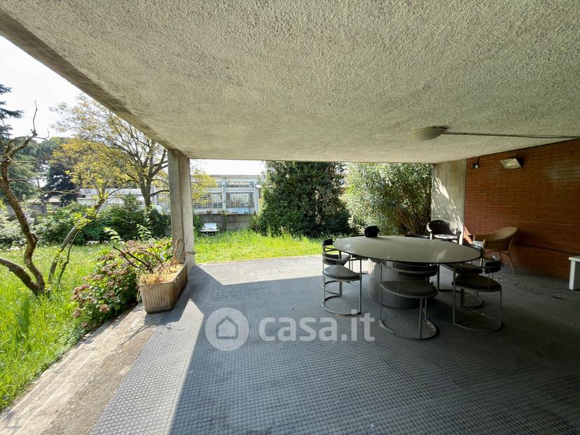 Villa in Via Giosuè Carducci 20 a — foto 162 di 182