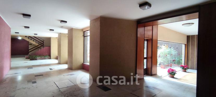 Quadrilocale in Via Centuripe 2 a — foto 2 di 31